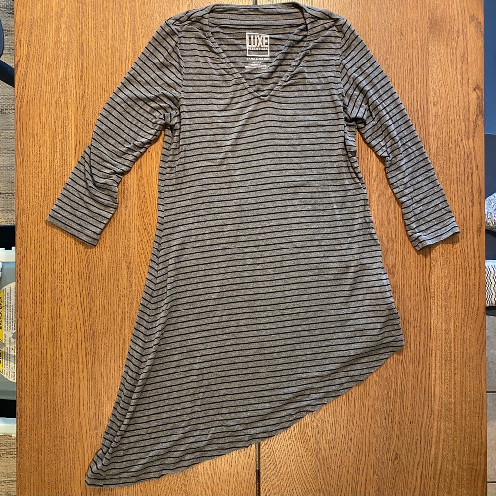 Pea in the pod maternity top